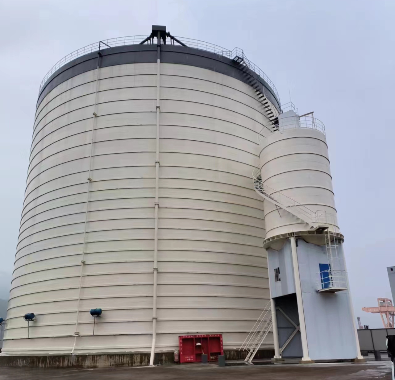 加查10万吨水泥钢板库